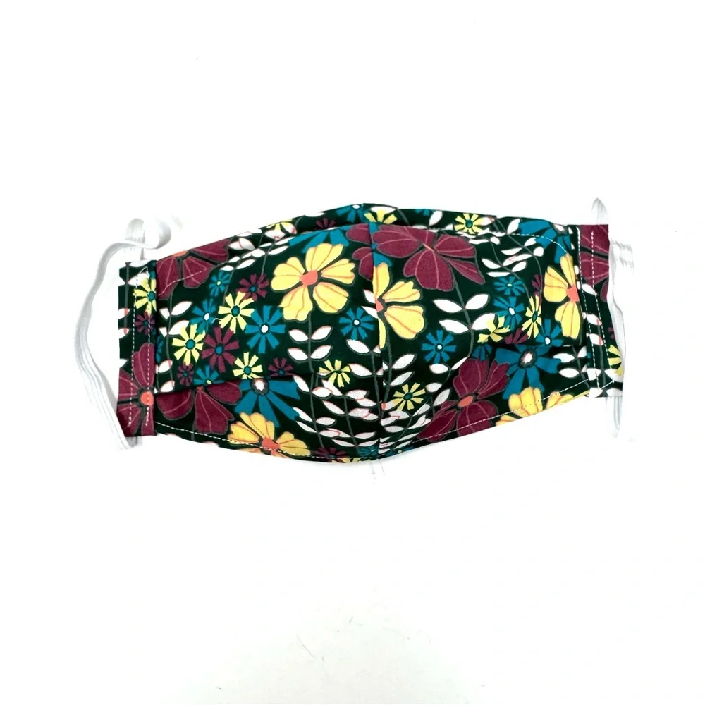 Face mask, 4 layers of cotton fabric, size adult, NWOT